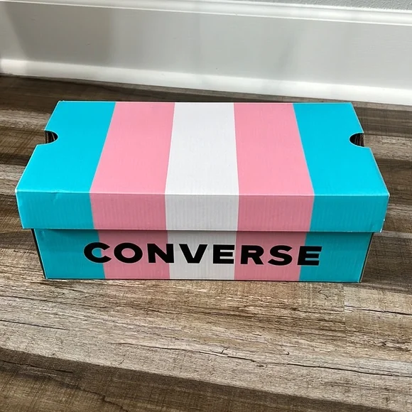 Converse woman’s 7 limited edition cotton candy - Picture 1 of 6